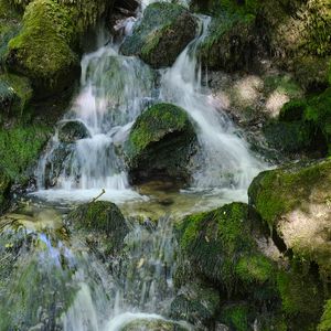 Превью обои водопад, камни, мох, природа, каскад