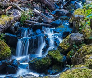 Превью обои водопад, камни, поток, мох, бревно