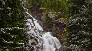 Превью обои водопад, камни, скала, деревья, снег