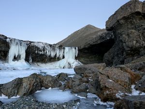Превью обои водопад, камни, скала, лед, пейзаж