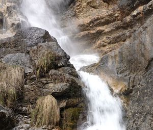 Превью обои водопад, камни, скалы, поток, брызги