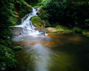 Превью обои водопад, камни, вода, природа, пейзаж, мох