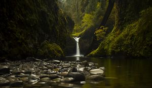 Превью обои водопад, камни, вода, мох