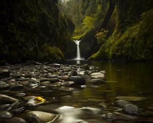 Превью обои водопад, камни, вода, мох