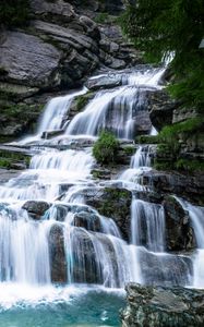 Превью обои водопад, камни, вода, скалы, кусты