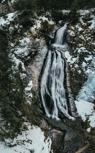 Превью обои водопад, лед, вид сверху, снег, зима, лес, деревья, ветки