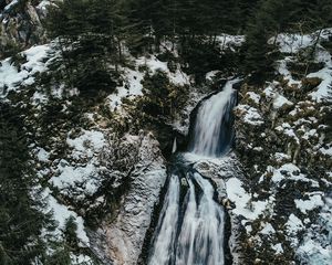 Превью обои водопад, лед, вид сверху, снег, зима, лес, деревья, ветки