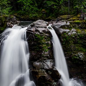 Превью обои водопад, лес, река, обрыв, вода, поток, природа