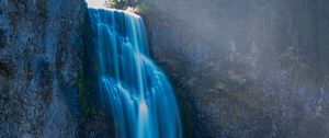 Превью обои водопад, мох, камни, обрыв, скала