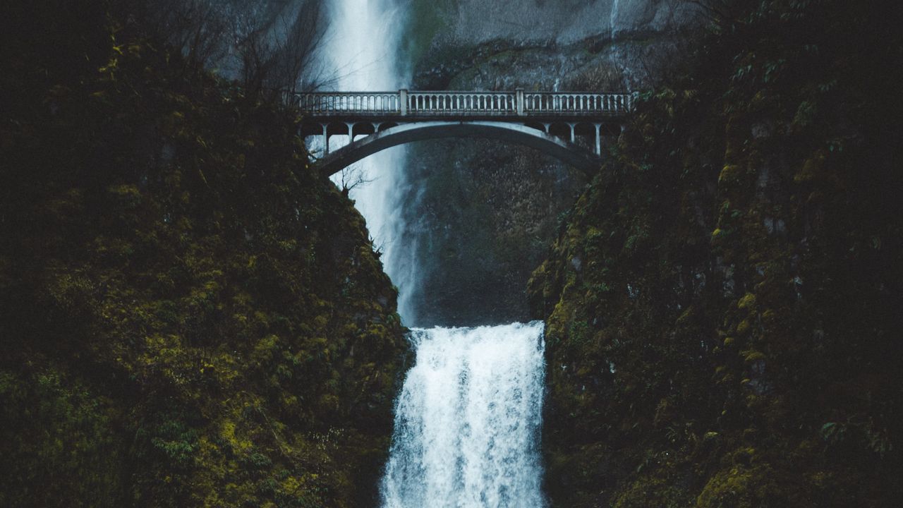 Обои водопад, мост, скала, вода