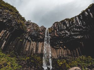 Превью обои водопад, обрыв, каменный, вода, пейзаж