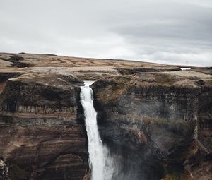 Превью обои водопад, обрыв, каменный, пейзаж, природа