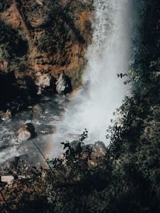 Превью обои водопад, обрыв, камни, брызги, радуга