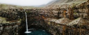 Превью обои водопад, обрыв, ручей, вода, пейзаж