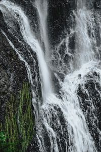 Превью обои водопад, обрыв, скала, вода, ручей