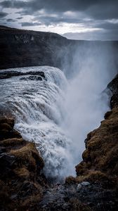 Превью обои водопад, обрыв, скала, вода, брызги