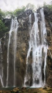 Превью обои водопад, обрыв, скалы, пейзаж, природа