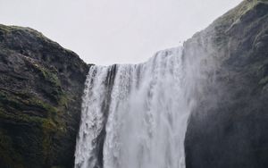 Превью обои водопад, обрыв, вода, брызги, река