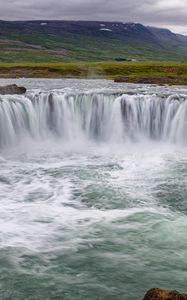 Превью обои водопад, пейзаж, природа, брызги, равнина