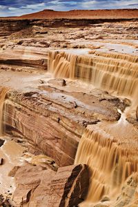 Превью обои водопад, песок, каскады, вода, грязная