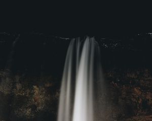 Превью обои водопад, поток, ночь, человек