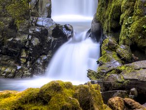 Превью обои водопад, поток, скалы, мох, камни