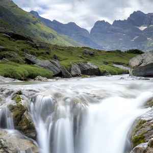 Превью обои водопад, поток, вода, камни, скалы