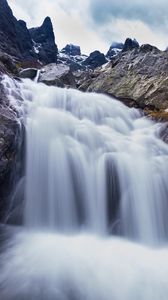 Превью обои водопад, река, горы, скалы, камни