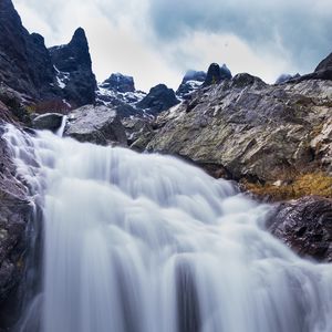 Превью обои водопад, река, горы, скалы, камни