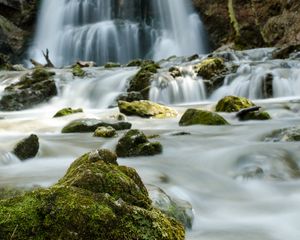 Превью обои водопад, река, камни, вода, течение, природа