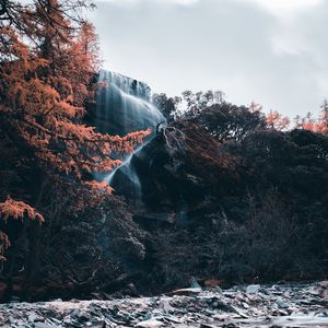 Превью обои водопад, река, обрыв, вода, камни, деревья