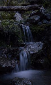 Превью обои водопад, ручей, камни, мох, вода