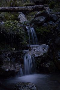 Превью обои водопад, ручей, камни, мох, вода