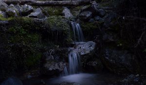 Превью обои водопад, ручей, камни, мох, вода