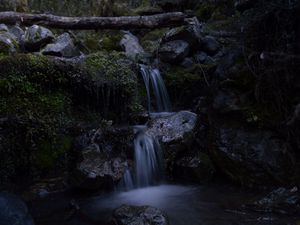 Превью обои водопад, ручей, камни, мох, вода