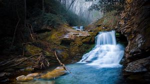 Превью обои водопад, скала, камни, лес, природа