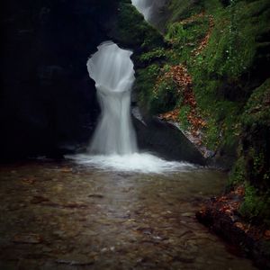 Превью обои водопад, скала, обрыв, вода, поток