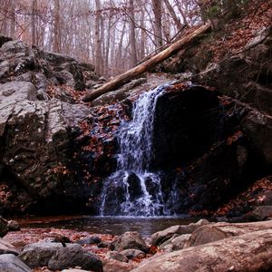 Превью обои водопад, скала, ручей, осень, природа