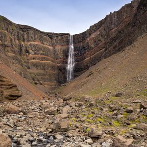 Превью обои водопад, скала, склон, камни, ручей, природа