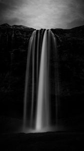 Превью обои водопад, скала, темный, природа