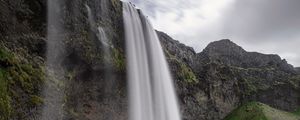 Превью обои водопад, скала, вода, пейзаж, исландия