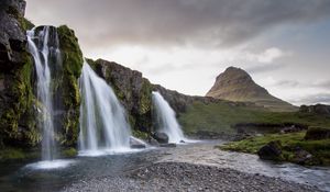Превью обои водопад, скала, вода, пейзаж, природа, исландия