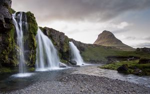 Превью обои водопад, скала, вода, пейзаж, природа, исландия