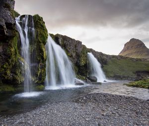 Превью обои водопад, скала, вода, пейзаж, природа, исландия