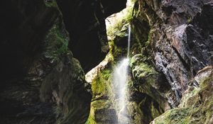 Превью обои водопад, скалы, камни, мох