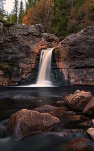 Превью обои водопад, скалы, камни, вода, деревья