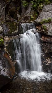 Превью обои водопад, скалы, камни, поток, мох, растения