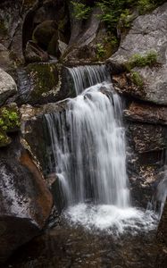 Превью обои водопад, скалы, камни, поток, мох, растения