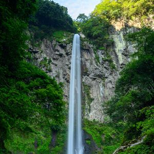 Превью обои водопад, скалы, камни, мох, вода