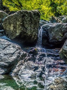 Превью обои водопад, скалы, камни, вода, поток, деревья